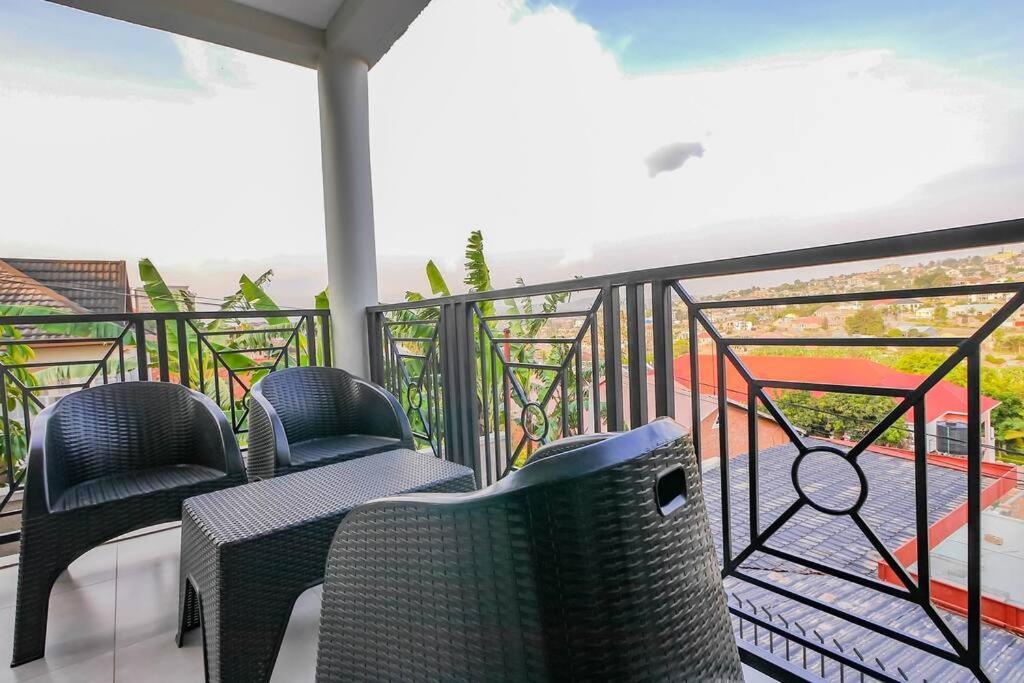 Ultra Modern Apartment In Nyarutarama Kigali Exterior foto