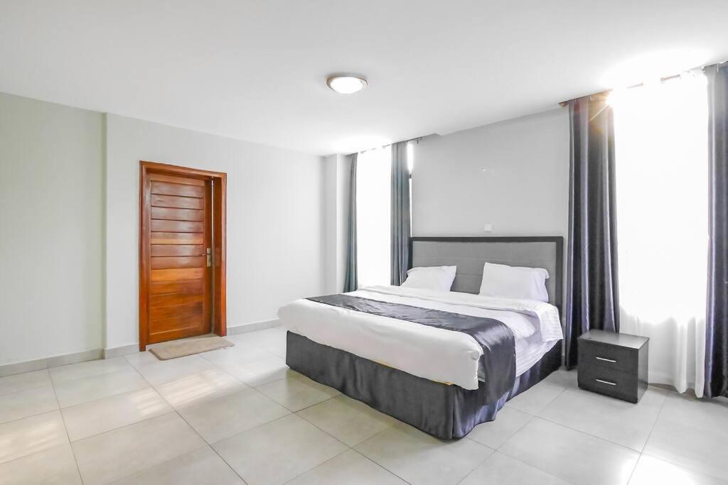 Ultra Modern Apartment In Nyarutarama Kigali Exterior foto