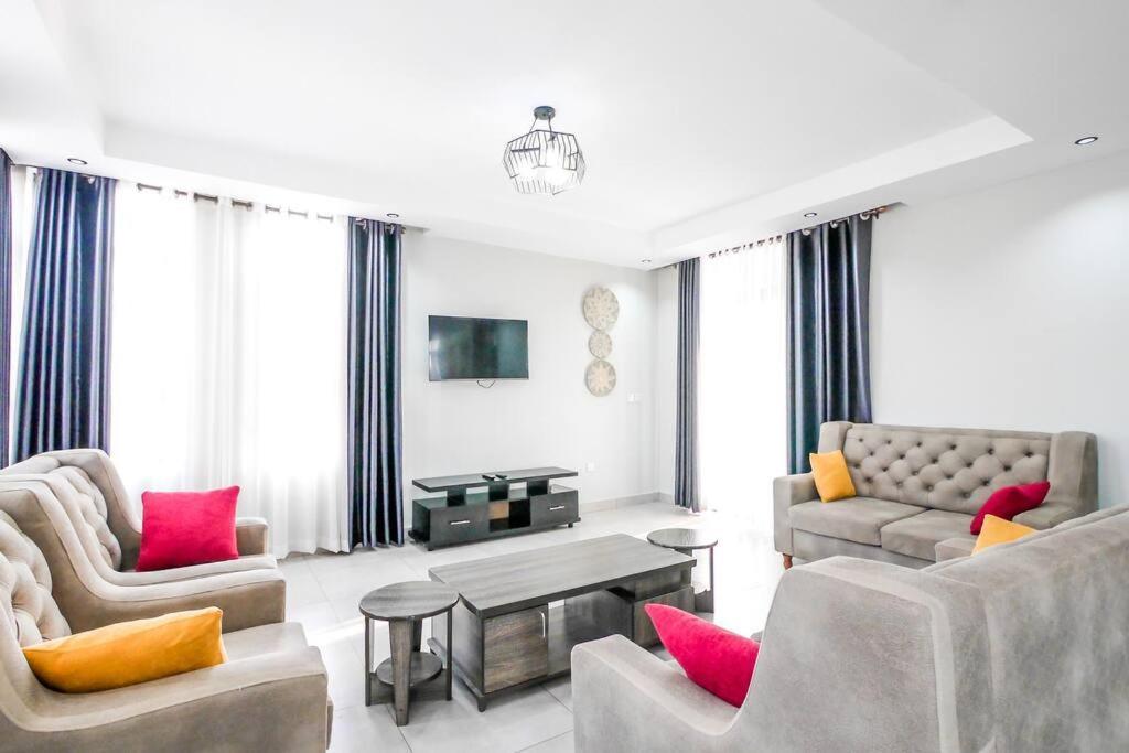 Ultra Modern Apartment In Nyarutarama Kigali Exterior foto