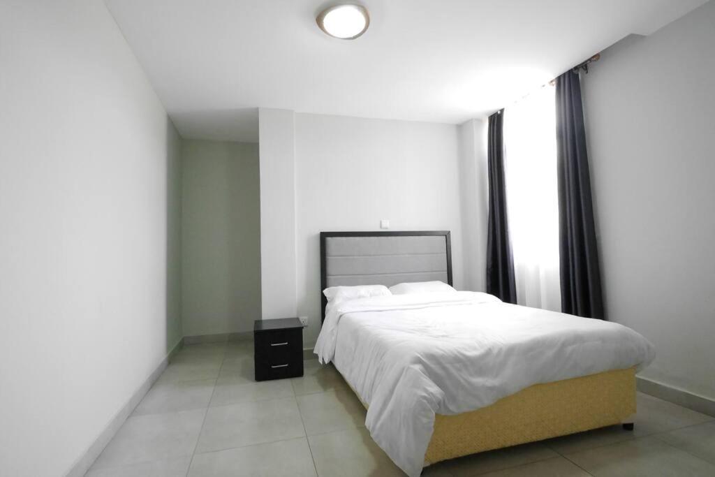Ultra Modern Apartment In Nyarutarama Kigali Exterior foto