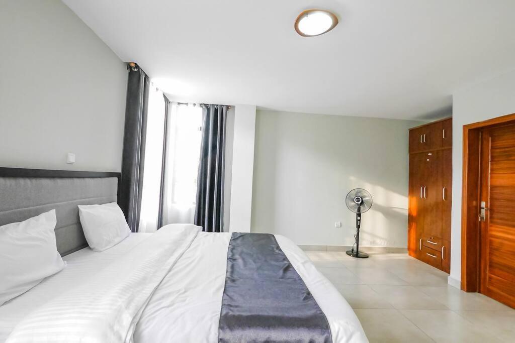 Ultra Modern Apartment In Nyarutarama Kigali Exterior foto