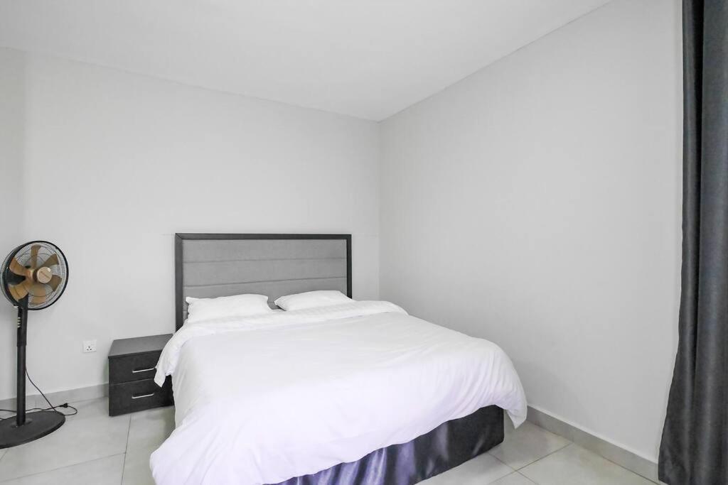 Ultra Modern Apartment In Nyarutarama Kigali Exterior foto