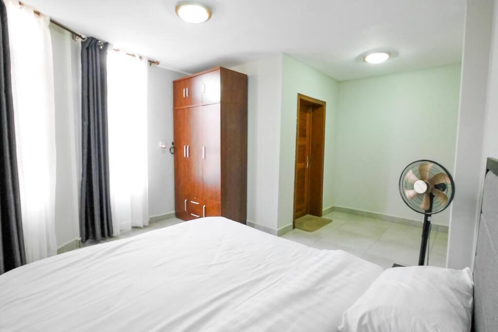 Ultra Modern Apartment In Nyarutarama Kigali Exterior foto